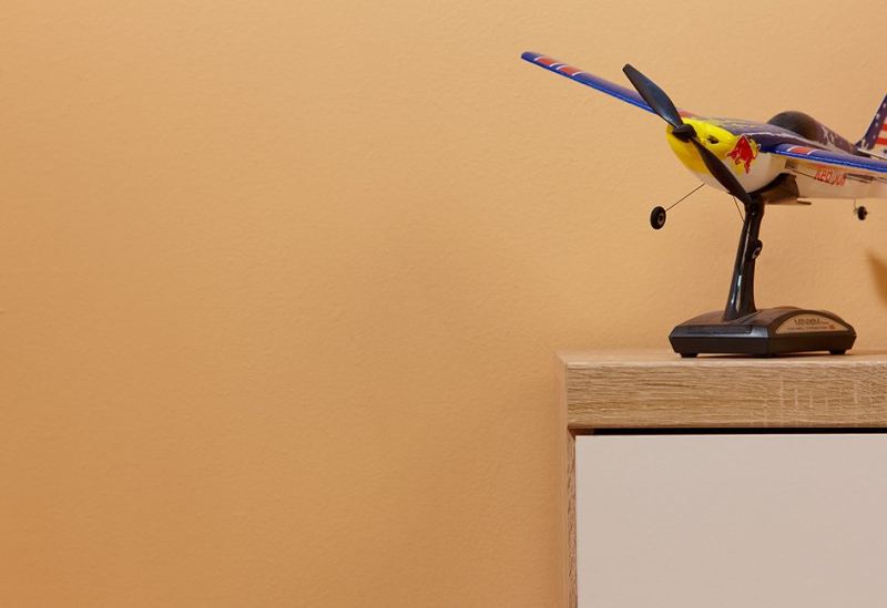 BX_Kinderzimmer-mit-Flugzeug