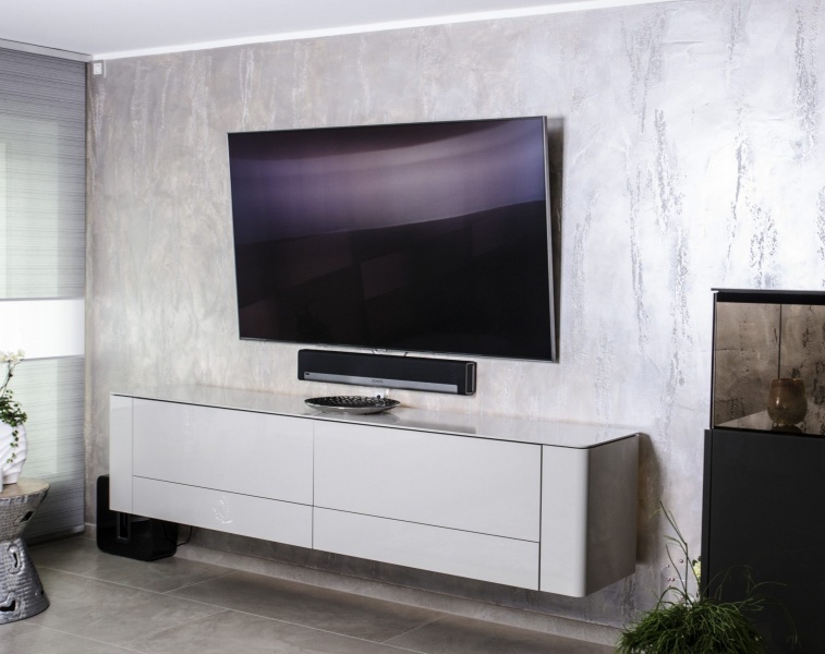 Fernsehwand-scaled