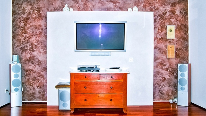 Mediawand-mit-Kommode